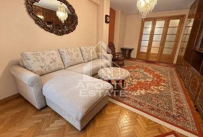 Apartament cu 3 camere decomandat, mobilat în Girocului