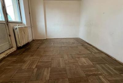 Vanzare apartament 3 camere 2 bai - bloc din 1986 - 1