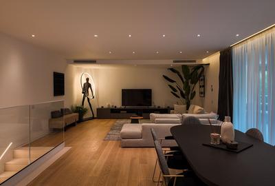 Duplex Exclusivist în One Charles de Gaulle | O Oportunitate Unică - 6