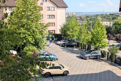 Apartament cu 3 camere, mobilat în Cug