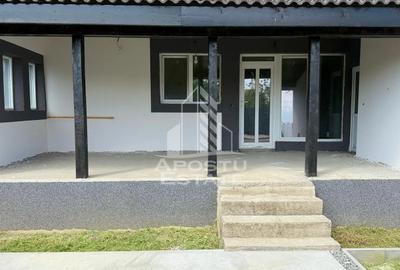 Jumatate de duplex nou cu 4 camere,Parta - 19