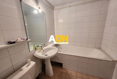 De vanzare apartament 3 camere, Cetate - 11