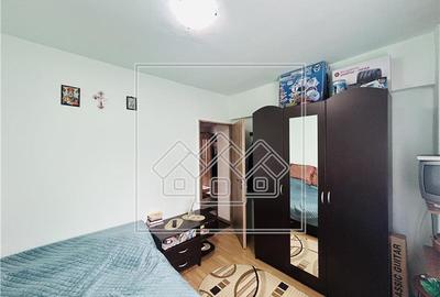 Ap decomandat, cu 2 camere, balcon, etaj 4/8 - M. Viteazu - 11