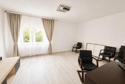 Casă P+1+mansardă, curte amenajata cu 4 locuri de parcare, luminoasa - 13