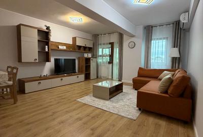 Apartament cu 2 camere decomandat în Micro 17