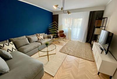 Apartament cu 3 camere semidecomandat, mobilat în Semicentral