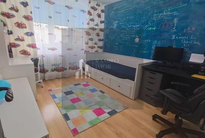 Apartament cu 4 camere decomandat, mobilat în Ozana