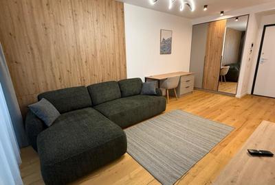 Apartament cu 2 camere semidecomandat, mobilat în Aviației