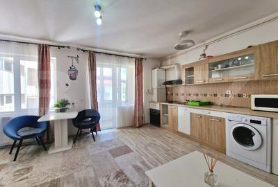 Apartament cu 2 camere semidecomandat, mobilat în Florești