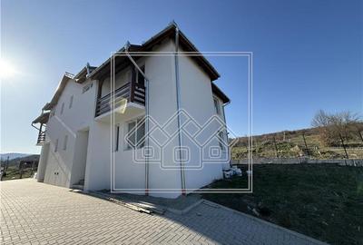 Duplex cu 5 camere în Central