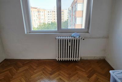 Vanzare 2 camere zona Tei bloc 1982 decomandat - 4