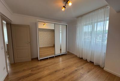 Apartament cu 3 camere Visan - 12