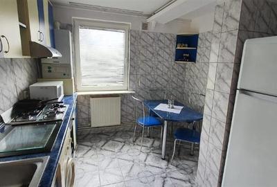 Apartament cu 3 camere semidecomandat în Sălăjan