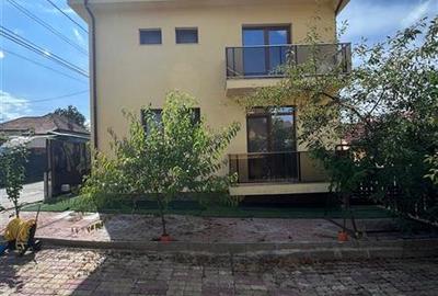 Casă individuală cu 4 camere în Europa