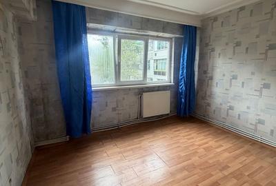 Apartament cu 2 camere decomandat în Obor