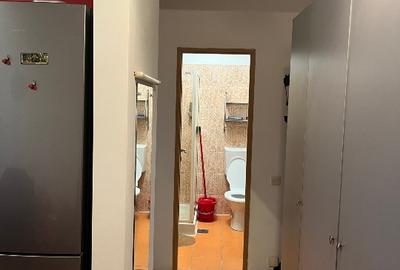 Închiriez apartament 2 camere - 6