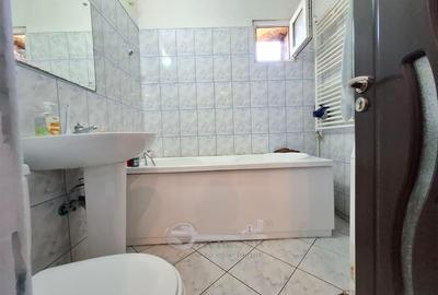 Nicolina 1, apartament 2 camere, decomandat, baie cu geam, 46 mp, se accepta cre - 7