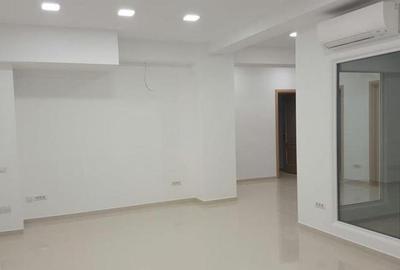 Peninsula - Piata Ovidiu, spatiu comercial, 125 mp., parter - 8