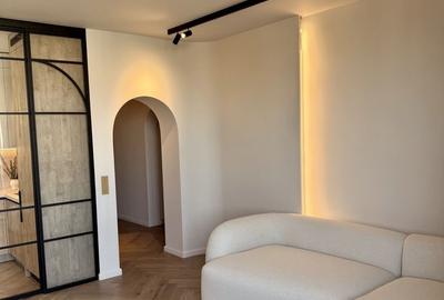 Apartament cu 3 camere decomandat în Unirii