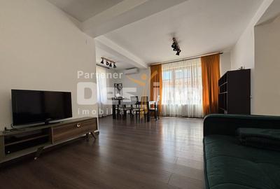 Oferim spre PRIMA inchiere 1/2 duplex renovat complet. - 1