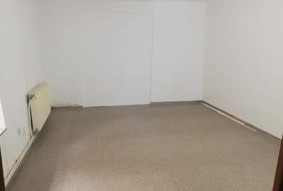 Spațiu comercial I 25 mp + 20 mp depozit cu geam I Str. Iuliu Maniu - 5