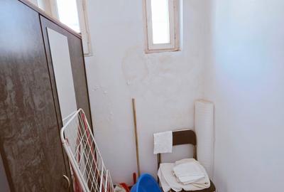 2 camere Sala Palatului Cismigiu etajul 8/8  bloc 1960  55 mp - 21