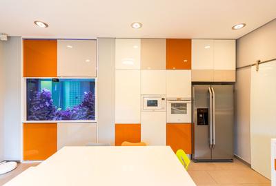 Vila, design ambitios, spatii luminoase in conexiune cu natura - 12