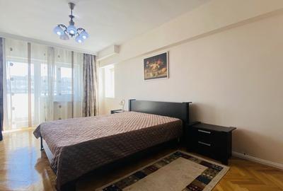 Apartament cu 2 camere decomandat în Unirii