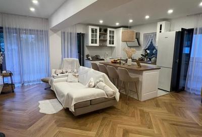 Apartament cu 4 camere semidecomandat, mobilat în Iancu Nicolae