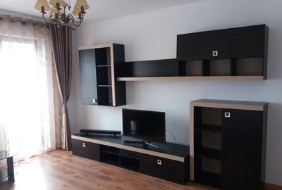 Apartament cu 3 camere decomandat în Dristor