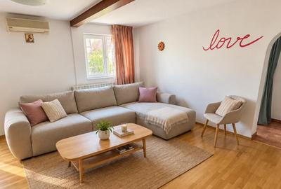 Apartament cu 3 camere decomandat, mobilat în Aviatorilor
