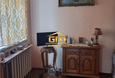 Casă de vanzare - Eleganță interbelică in centrul Ramnicului Valcea - 10