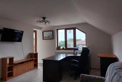 Casa mare pentru locuit sau birouri! De inchiriat sau de vanzare! - 1