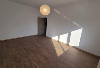 Apartament central, 21 Decembrie, renovat, prima inchiriere - 6