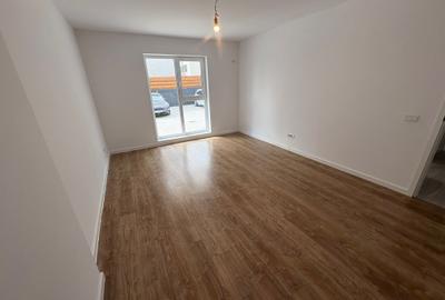 MUTARE RAPIDA!! Apartament 2 camere decomandat, Metrou 1 Decembrie - 18