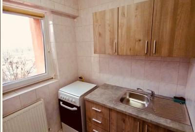 Garsoniera Colentina - Teiul Doamnei, mobilată si utilată modern, curată, libera - 4