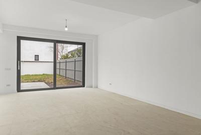 Vilă cu Design Distinct și Locație Excelentă - 19