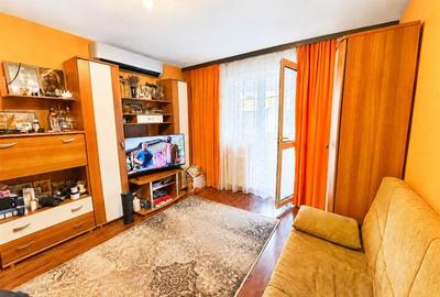 Apartament cu 2 camere semidecomandat, mobilat în Noua