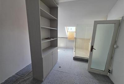 Vila cu piscina - Pipera - 5 camere - 3 bai - 218mp - 900mp teren - 34