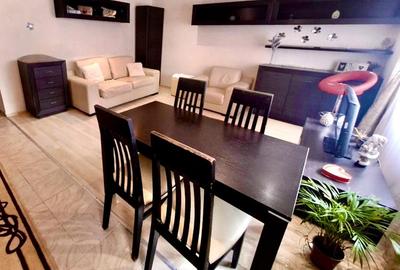 Apartament cu 3 camere decomandat în Gară