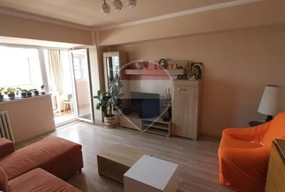 Apartament cu 3 camere decomandat în Doamna Ghica
