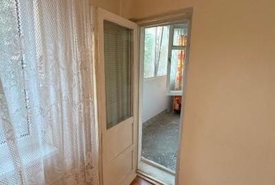 Apartament vânzare  zona de trafic  important , hipermarketuri, școala. - 4