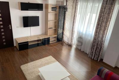 Apartament cu 2 camere decomandat, mobilat în Sud
