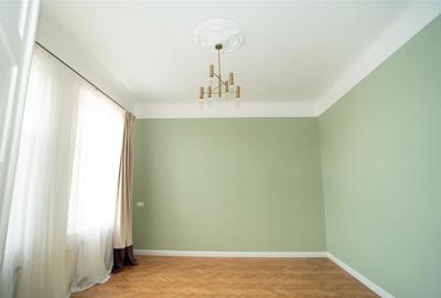 Apartament ultracentral cu 3 camere pe Strada Primariei - 11
