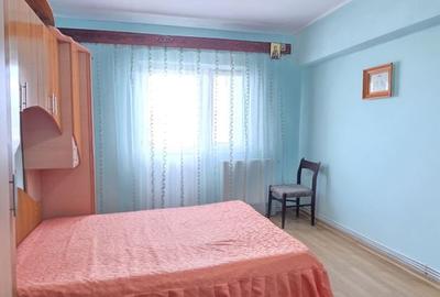 Apartament cu 3 camere, etaj 8, mobilat și utilat, zona GARĂ; - 10