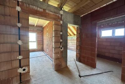 Casă tip duplex curte 350 mp 120 mp utili terasa 22 mp Sura Mare - 14