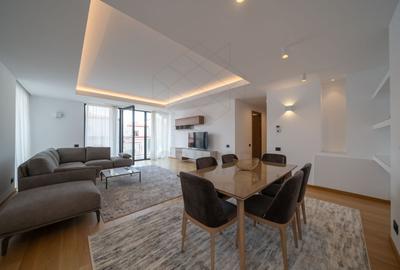 Apartament cu 4 camere decomandat, mobilat în Primăverii