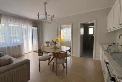 Apartament cu 3 camere semidecomandat, mobilat în Florești