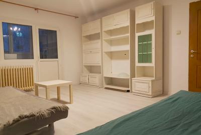 Apartament cu 3 camere decomandat în Unirii