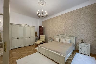 Apartament deosebit cu 3 camere, curte si parcare, aproape de Centru - 3
